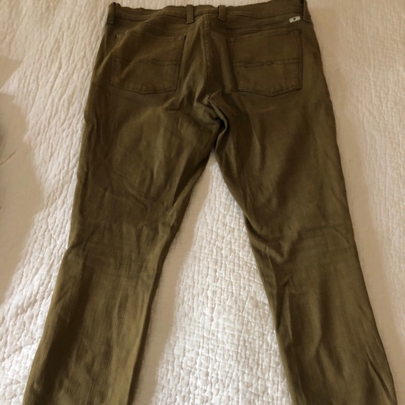 Lucky Jeans - Picture 1 of 3